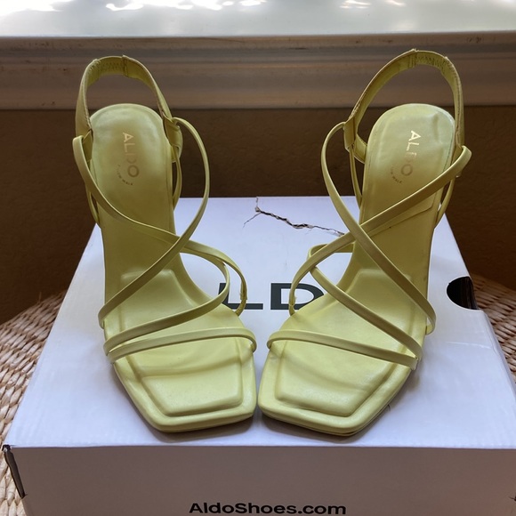 NIB - Aldo Amilia Heel - Yellow - Picture 11 of 13